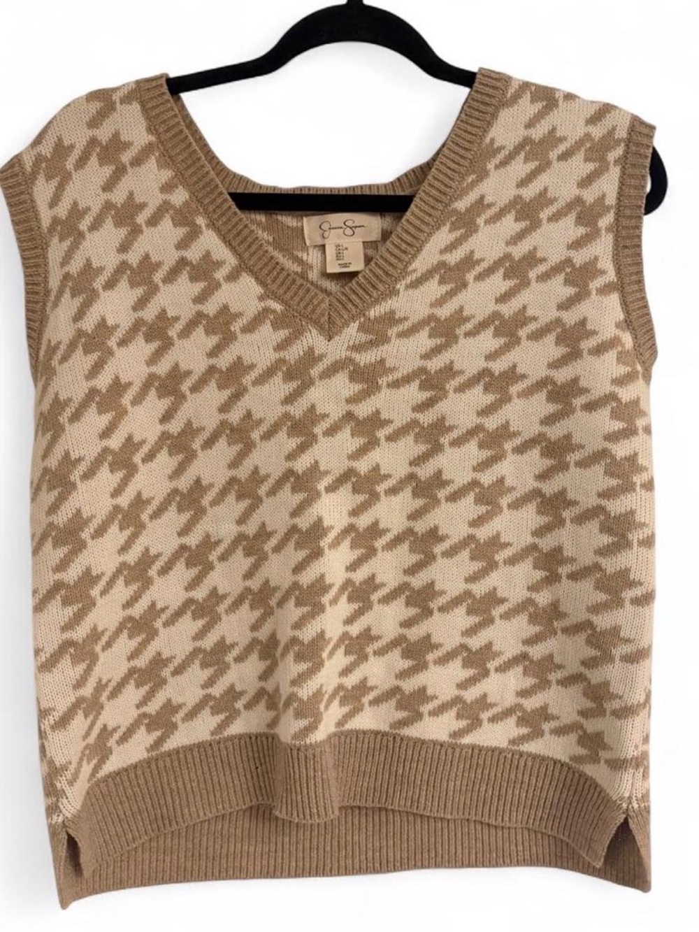 Jessica Simpson Cream and Tan Houndstooth V-Neck Sweater Vest